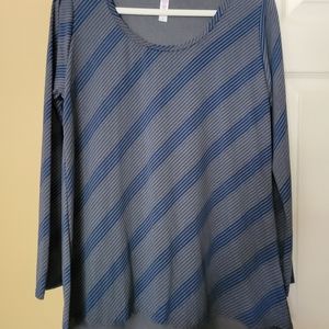 Lularoe Lynnae top, NWOT